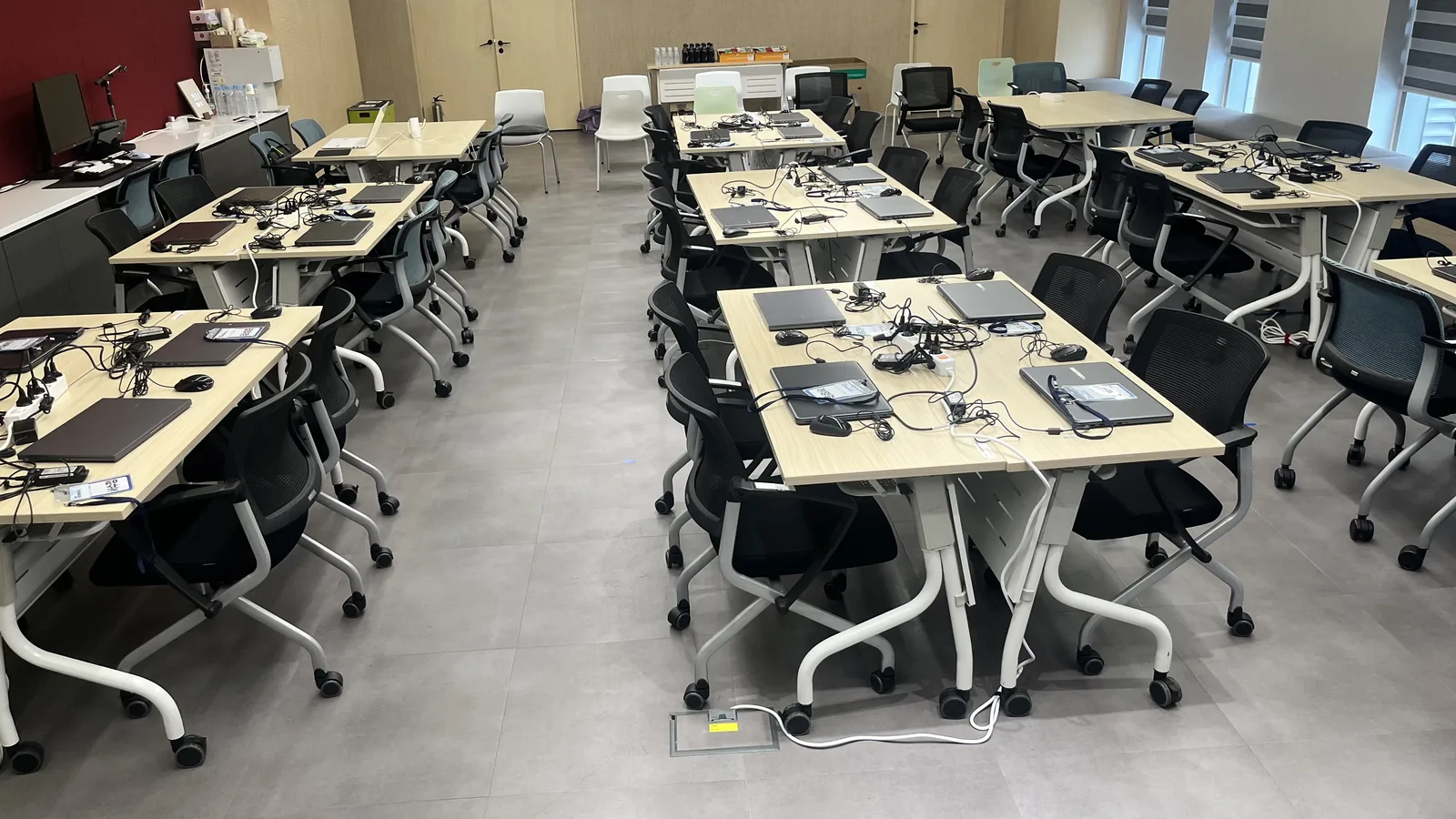 AI전환 역량강화 사업 실무 과정 현장 사진 7