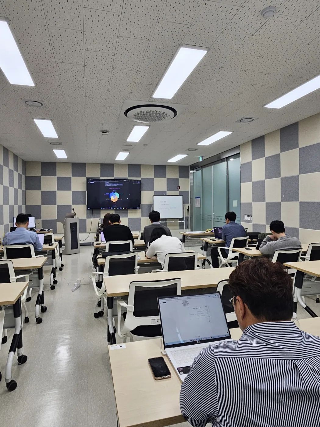 ChatGPT·Gemini 업무 활용 AI 실무 교육 현장 사진 6