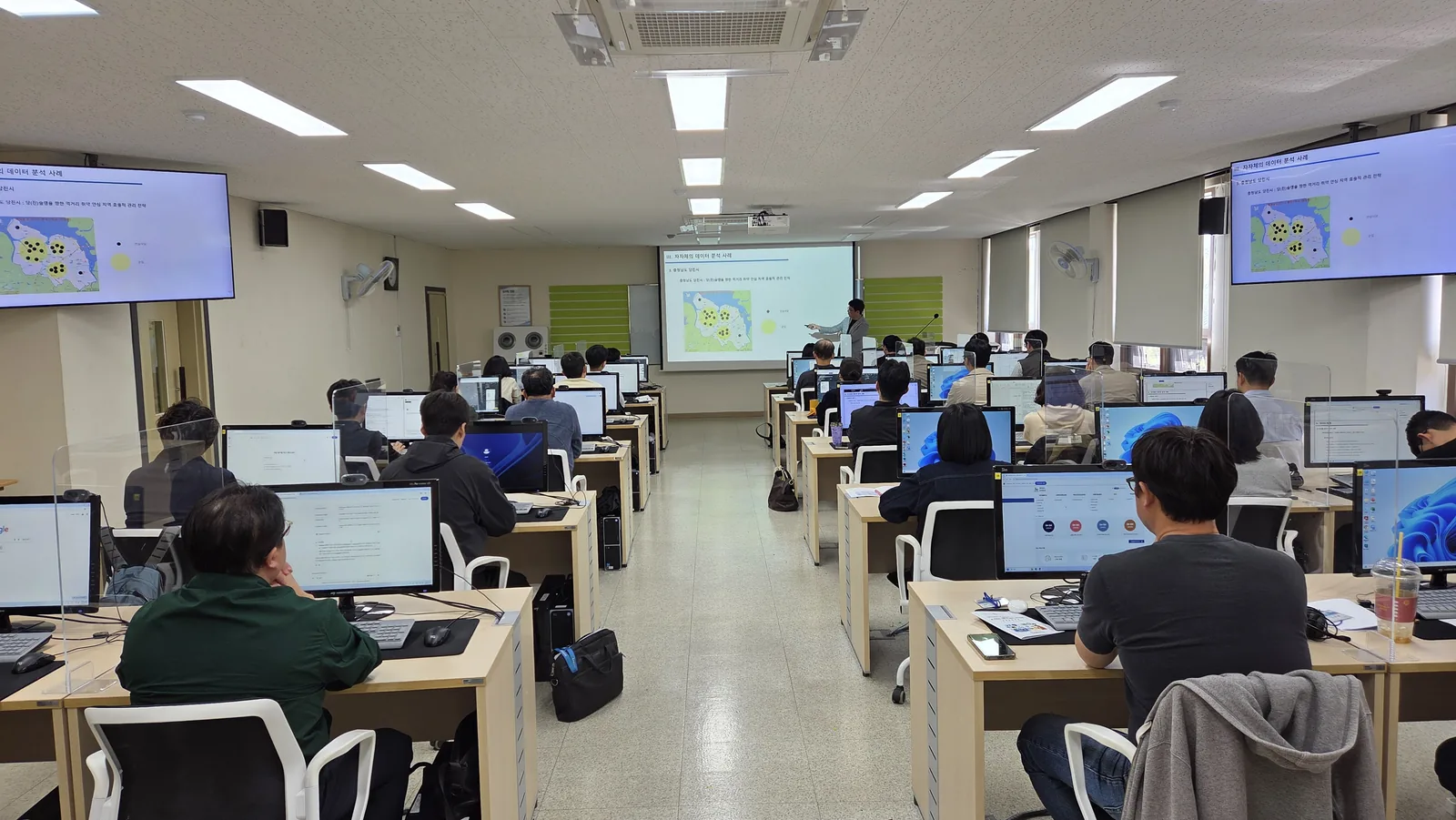 AI 단계별 마스터리더 교육 현장 사진 11
