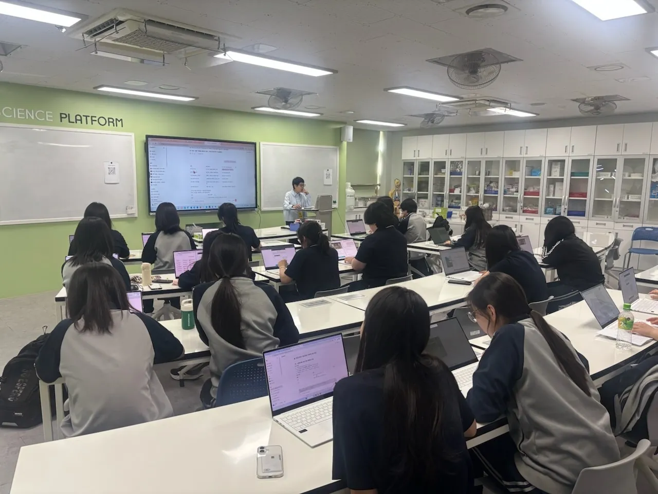 혁신리더 3단계 AI 활용 과정 현장 사진 2