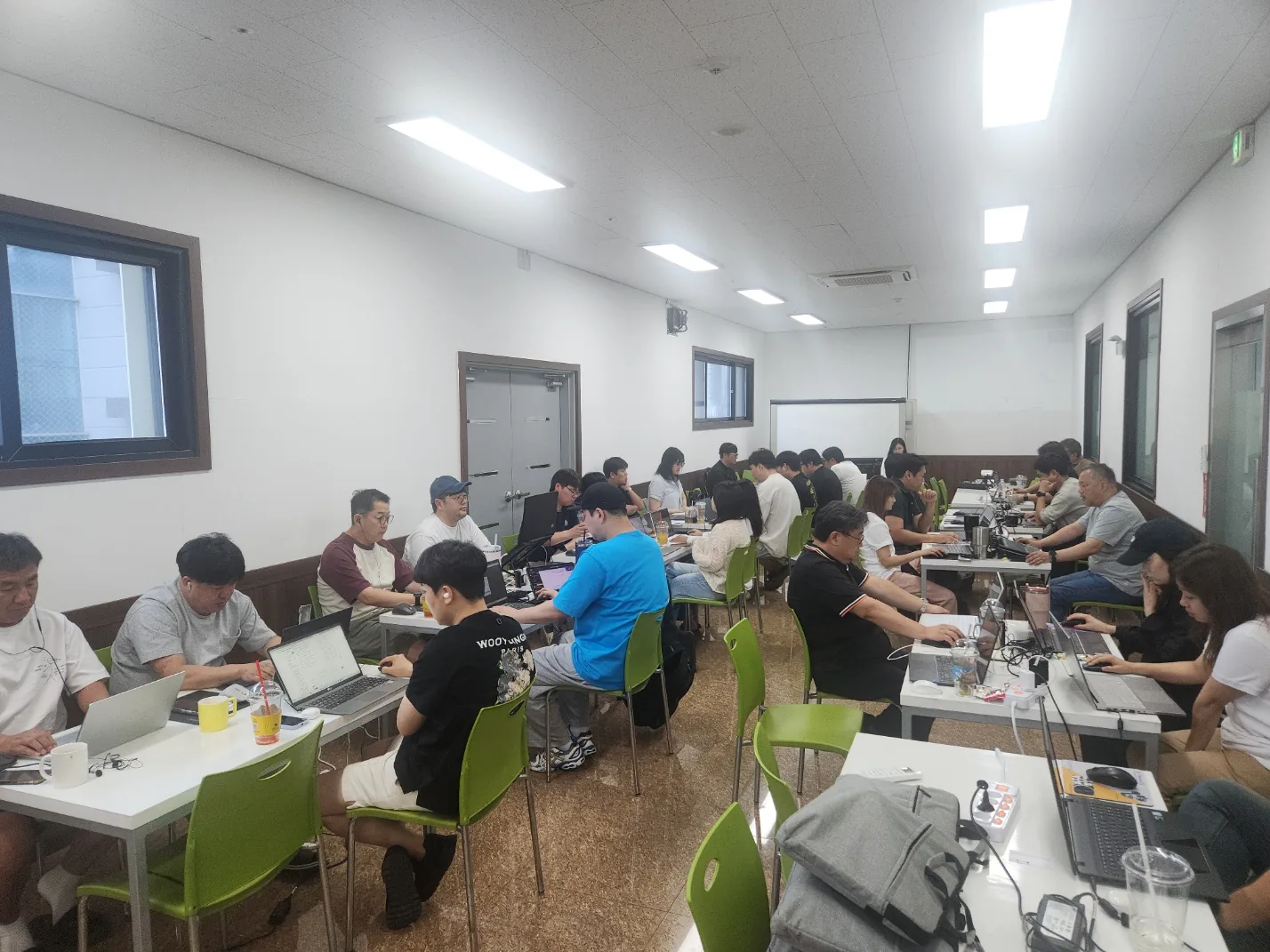 포콘스 전사 AI 활용 워크숍 현장 사진 1