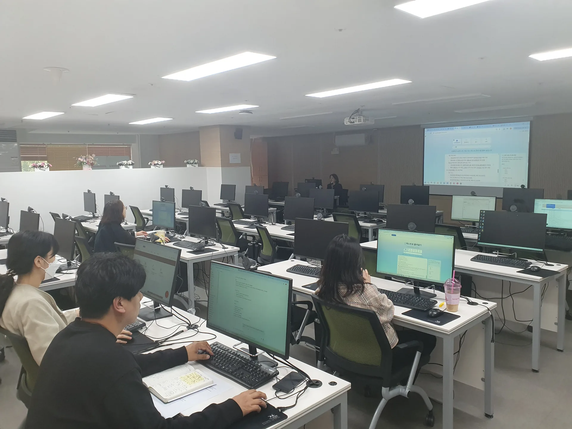 서초구청 공공데이터 역량 강화 교육 현장 사진 4
